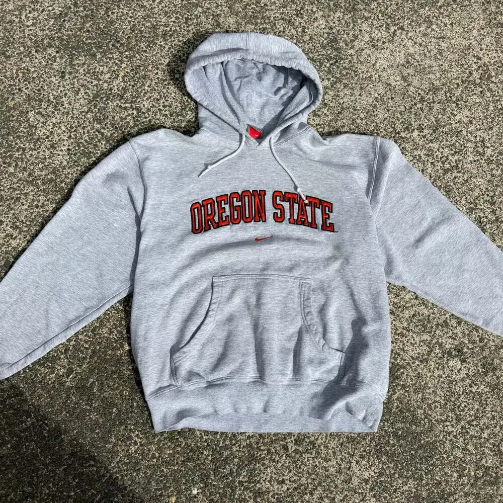 Vintage Nike Oregon State Beavers Embroidered Center Swoosh Hoodie